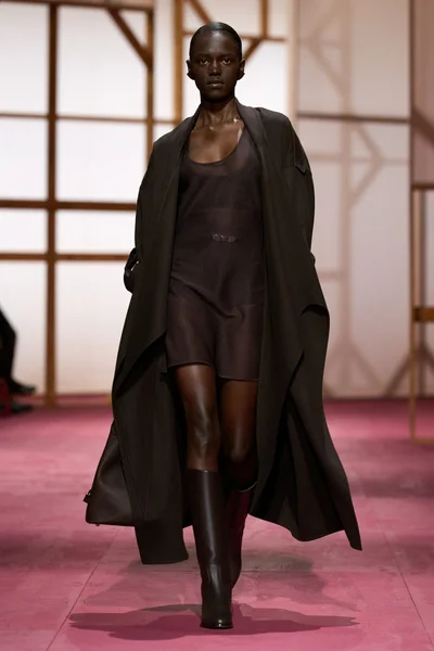 Look 46